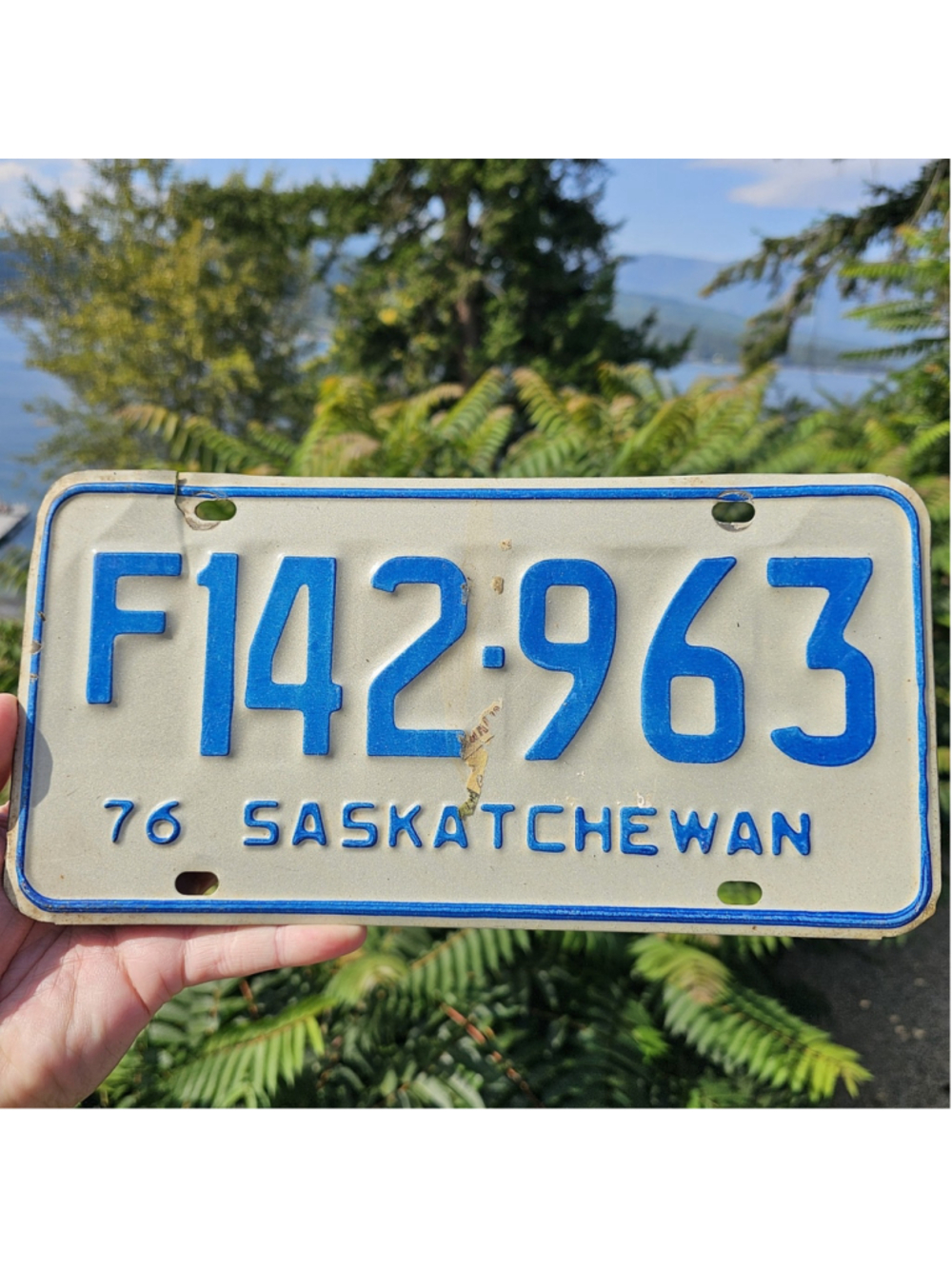 1976 Saskatchewan Farm Licence Plate F142-963 Vintage Canadian Vehicle Plate